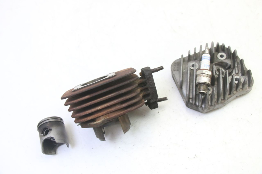 photo de CYLINDER TŁOK PEUGEOT SPEEDFIGHT 3 AIR 50 (2009 - 2015) - Inny kąt widzenia