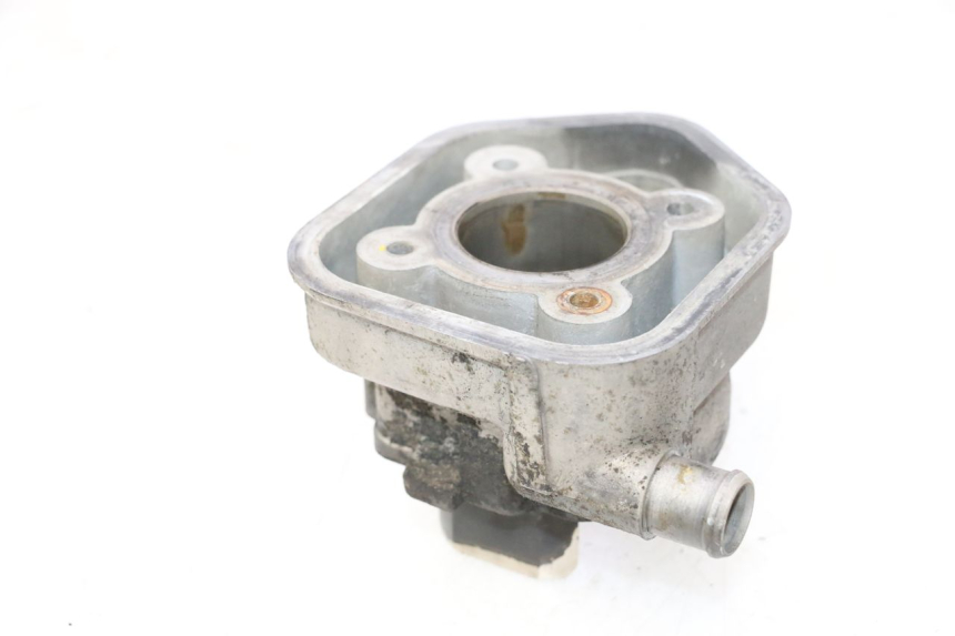 photo de CYLINDER TŁOK PEUGEOT SPEEDFIGHT LC 50 (1996 - 2002) - Zbliżenie komponentów