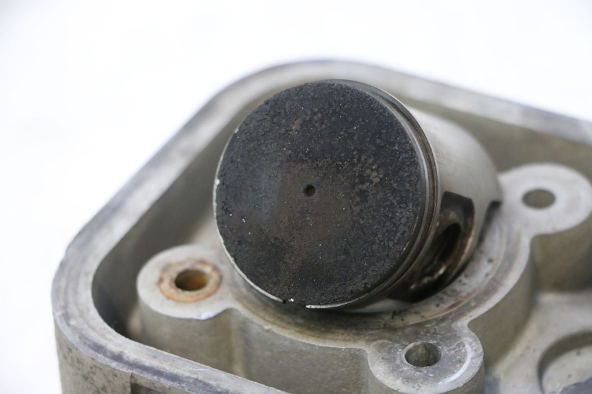 photo de CYLINDER TŁOK PEUGEOT SPEEDFIGHT LC 50 (1996 - 2002) - Zoom jakości