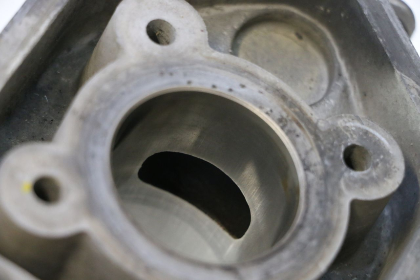 photo de CYLINDER TŁOK PEUGEOT SPEEDFIGHT LC 50 (1996 - 2002) - Inny kąt widzenia