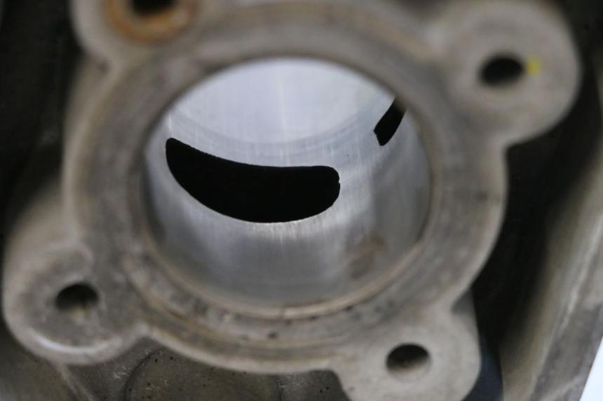 photo de CYLINDER TŁOK PEUGEOT SPEEDFIGHT LC 50 (1996 - 2002) - Punkty mocowania
