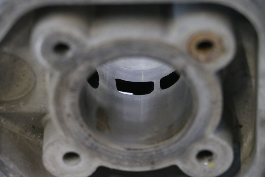 photo de CYLINDER TŁOK PEUGEOT SPEEDFIGHT LC 50 (1996 - 2002) - Stan powierzchni