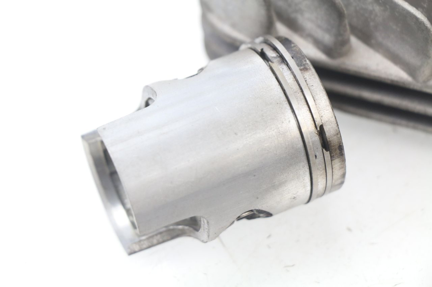 photo de CYLINDER TŁOK APRILIA SR 2T 50 (2012 - 2017) - Widok z bliska