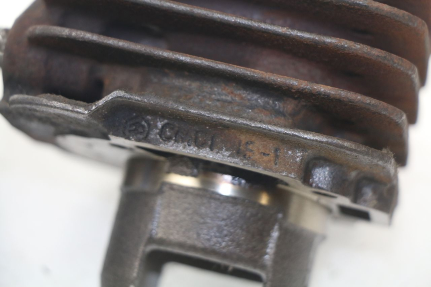 photo de CYLINDER TŁOK APRILIA SR 2T 50 (2012 - 2017) - Struktura - zbliżenie