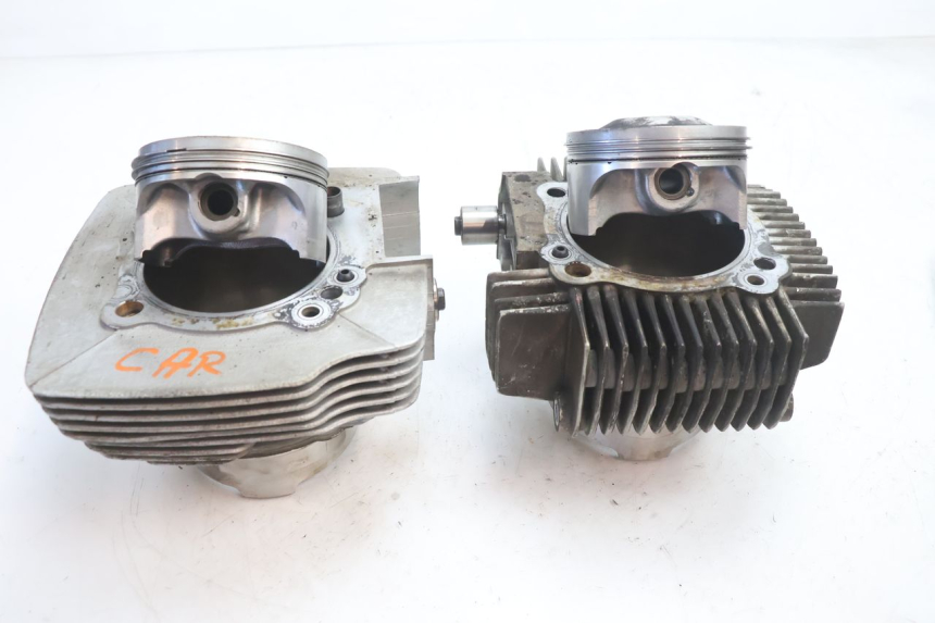 photo de TŁOK CYLINDRA DUCATI SS IE DS CARENEE 1000 (2002 - 2006) - Widok główny