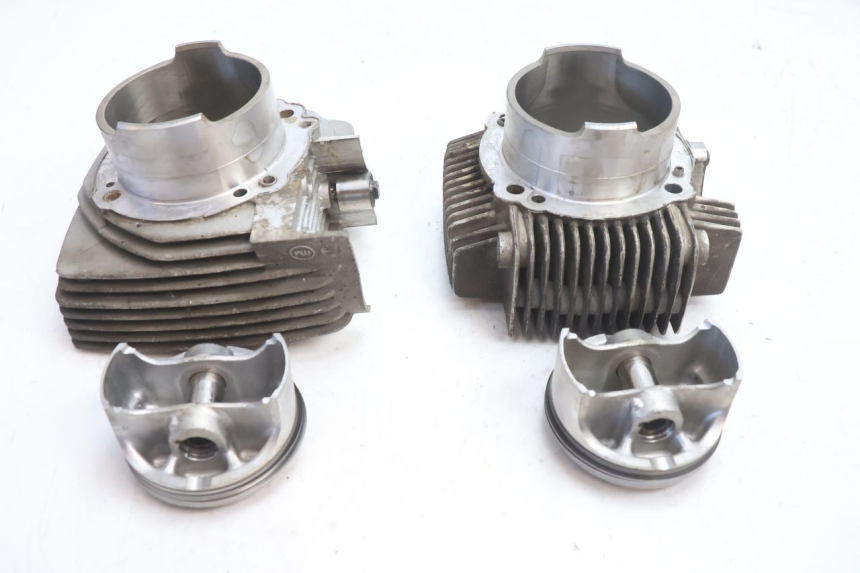 photo de TŁOK CYLINDRA DUCATI SS IE DS CARENEE 1000 (2002 - 2006) - Szczegół części