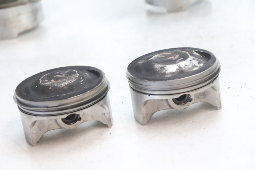 photo de TŁOK CYLINDRA DUCATI SS IE DS CARENEE 1000 (2002 - 2006) - Widok główny