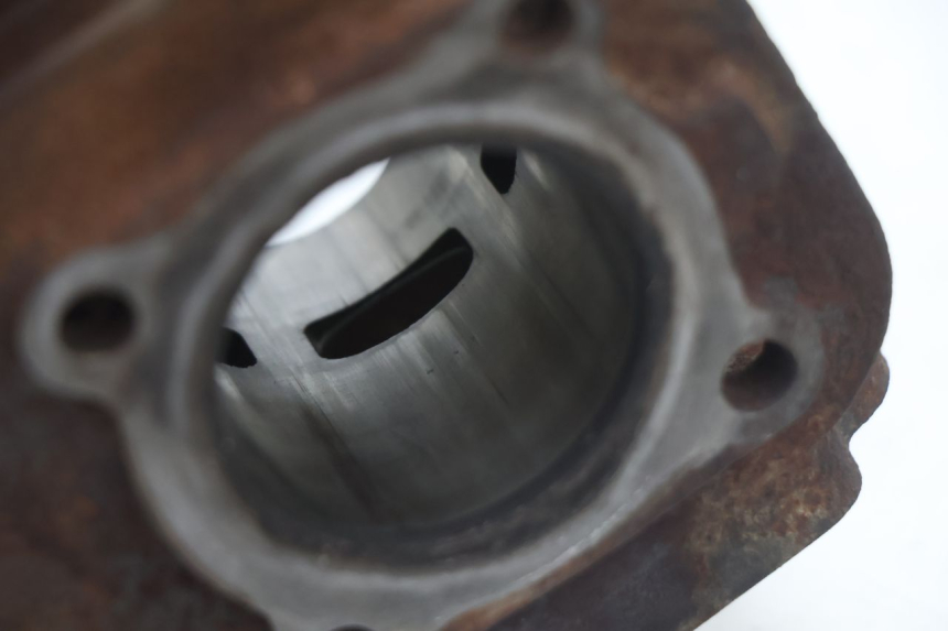photo de CYLINDER TŁOK MBK STUNT NAKED 50 (2004 - 2018) - Oznaczenia i referencje