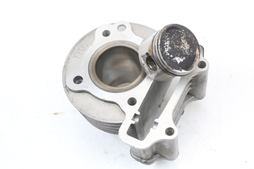 photo de CYLINDER TŁOK JM MOTORS SUNNY 50 (2017 - 2020) - Inny kąt widzenia