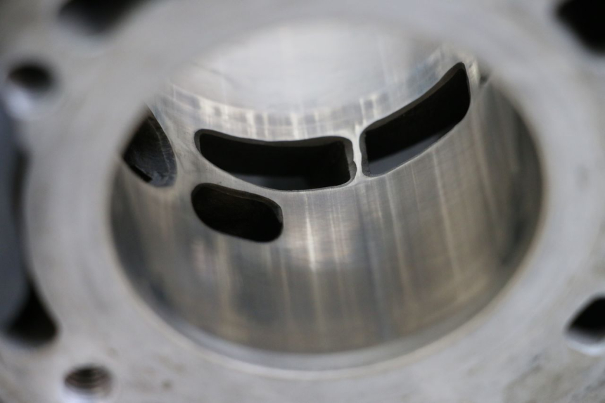 photo de CYLINDER TŁOK CAGIVA SUPER CITY 125 (1992 - 1997) - Stan powierzchni