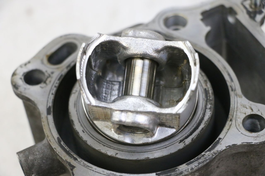 photo de CYLINDER TŁOK SUZUKI BURGMAN 125 (2015 - 2017) - Zbliżenie komponentów