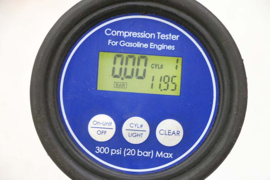 photo de CYLINDER TŁOK SUZUKI BURGMAN 125 (2015 - 2017) - Struktura - zbliżenie