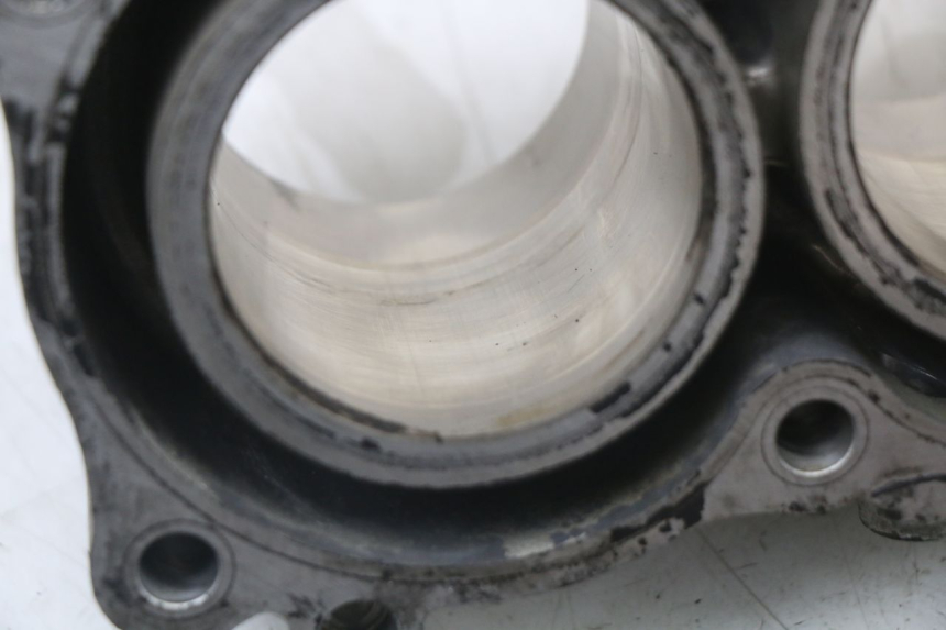 photo de CYLINDER TŁOK SUZUKI GSX F GSXF 650 (2007 - 2015) - Punkty mocowania