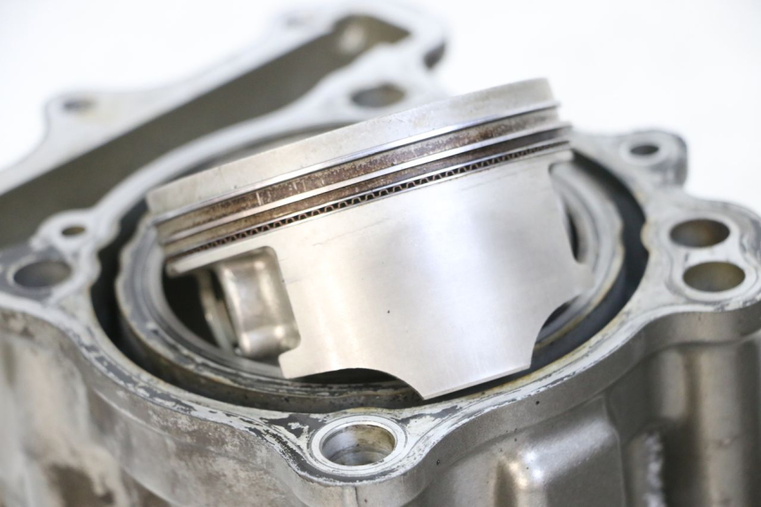 photo de CYLINDER TŁOK SUZUKI SV S 650 (1999 - 2002) - Kontrola wizualna