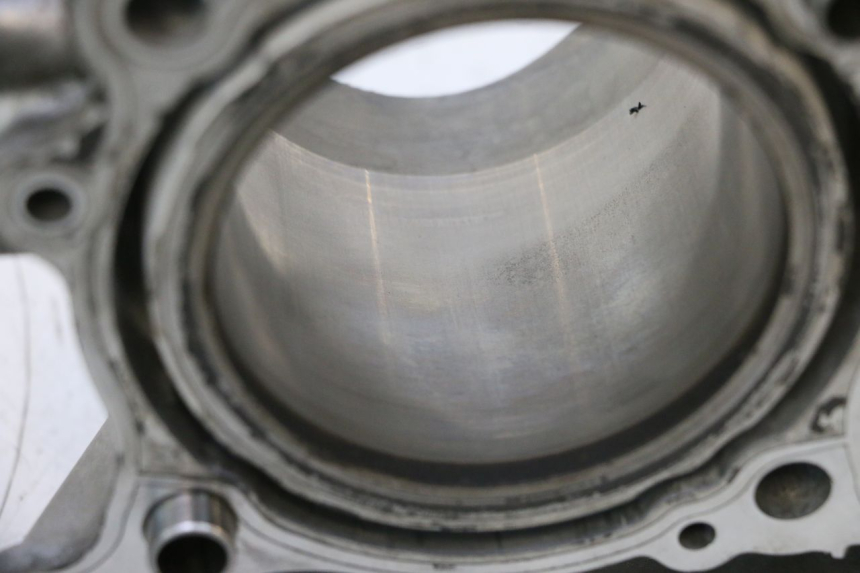 photo de CYLINDER TŁOK SUZUKI SV S 650 (1999 - 2002) - Zoom stanu zużycia