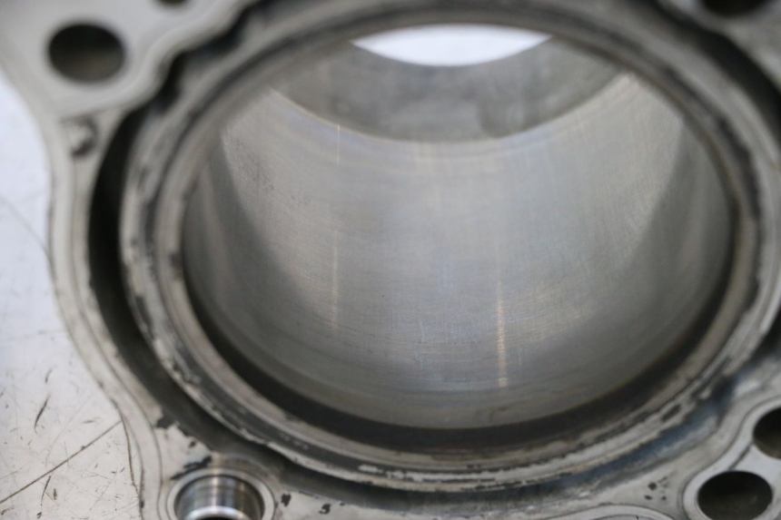 photo de CYLINDER TŁOK SUZUKI SV S 650 (1999 - 2002) - Punkty mocowania