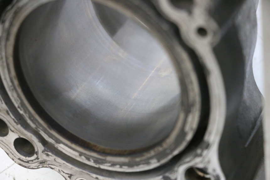 photo de TŁOK CYLINDRA SUZUKI SV S 650 (2003 - 2009) - Oznaczenia i referencje