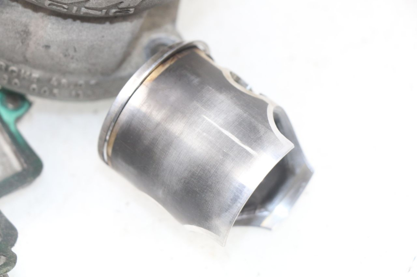 photo de CYLINDER TŁOK KTM SX 85 (2003 - 2012) - Struktura - zbliżenie