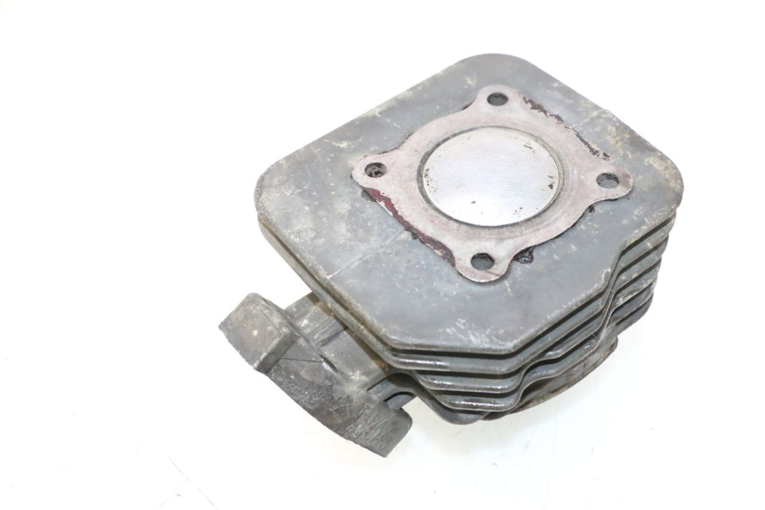 photo de TŁOK CYLINDRA PEUGEOT TREKKER 50 (1995 - 2004) - Szczegół części