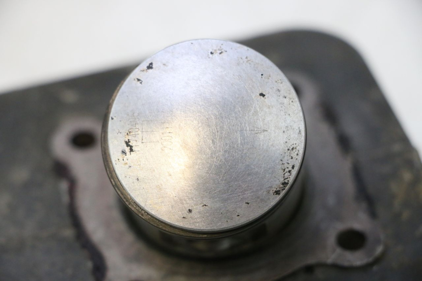 photo de TŁOK CYLINDRA PEUGEOT TREKKER 50 (1995 - 2004) - Alternatywny kąt