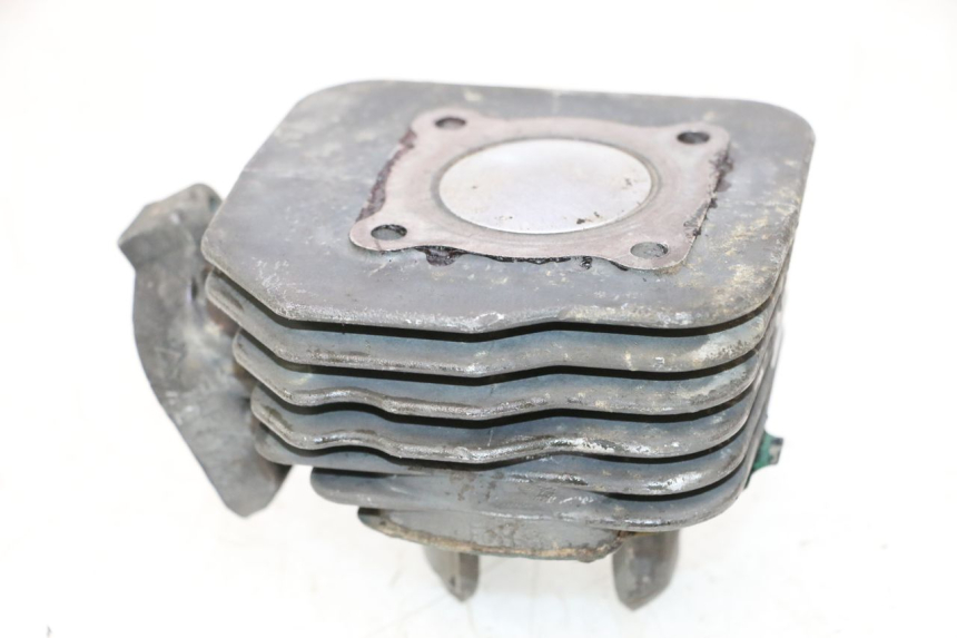 photo de TŁOK CYLINDRA PEUGEOT TREKKER 50 (1995 - 2004) - Zoom stanu zużycia