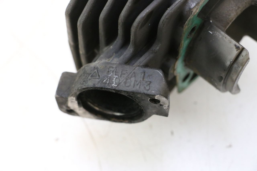 photo de TŁOK CYLINDRA PEUGEOT TREKKER 50 (1995 - 2004) - Inny kąt widzenia