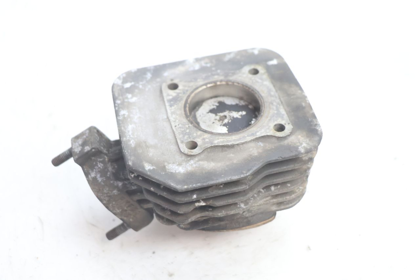 photo de TŁOK CYLINDRA PEUGEOT TREKKER 50 (1995 - 2004) - Zoom stanu zużycia