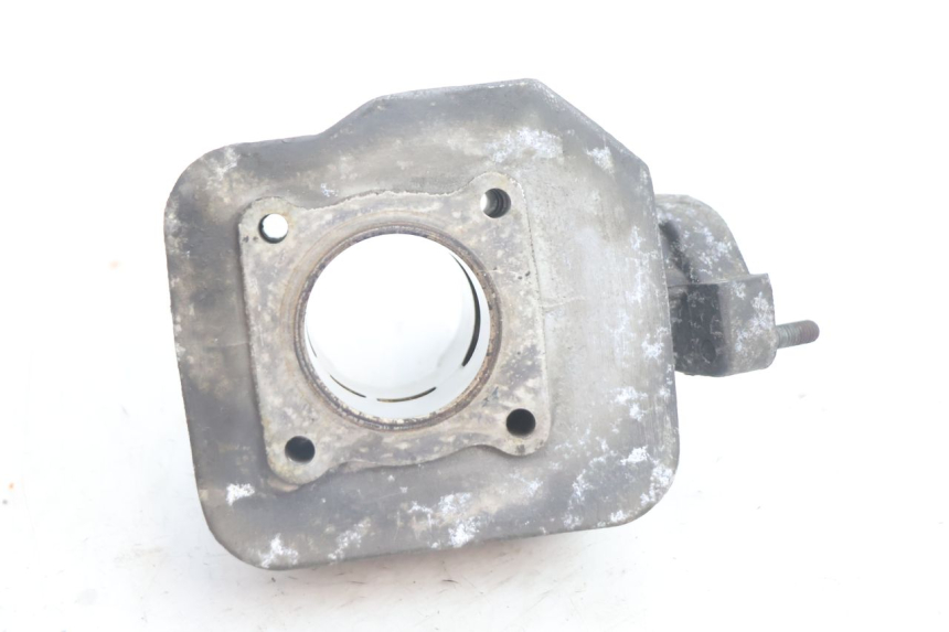 photo de TŁOK CYLINDRA PEUGEOT TREKKER 50 (1995 - 2004) - Zbliżenie techniczne