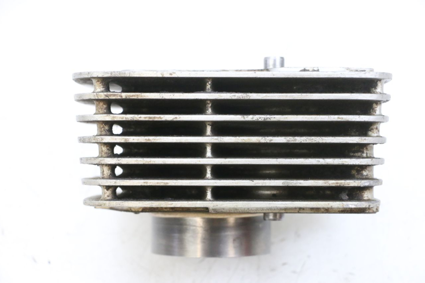 photo de CYLINDER TŁOK YAMAHA TTR 125 (2000 - 2020) - Zbliżenie komponentów