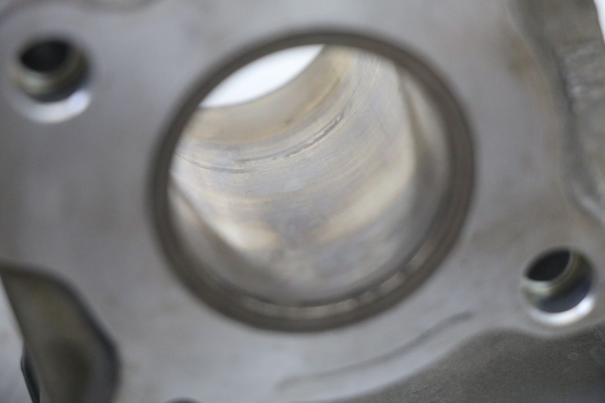 photo de CYLINDER TŁOK PEUGEOT TWEET 4T 50 (2018 - 2022) - Zbliżenie komponentów