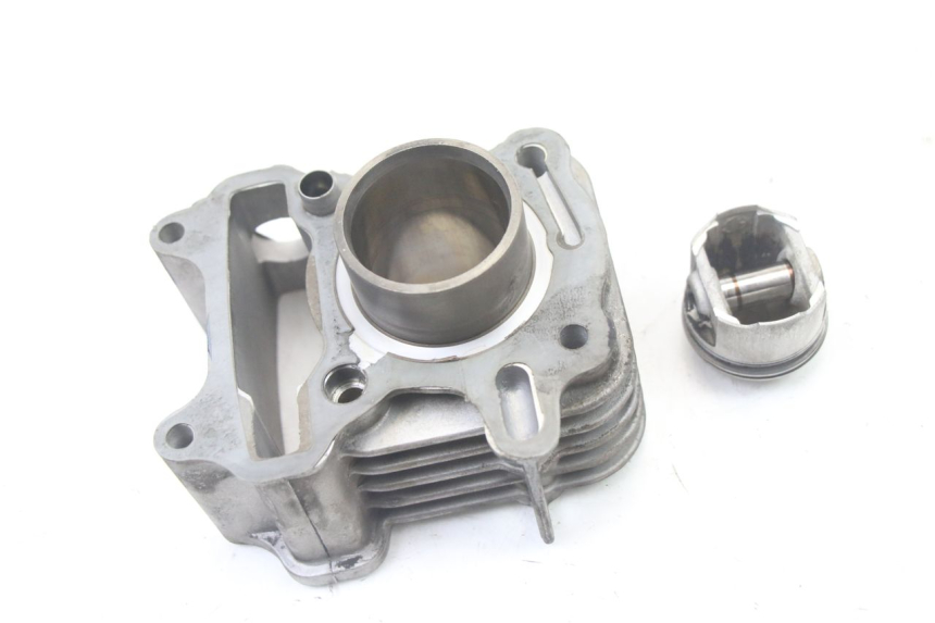 photo de CYLINDER TŁOK PEUGEOT TWEET 4T 50 (2018 - 2022) - Punkty mocowania