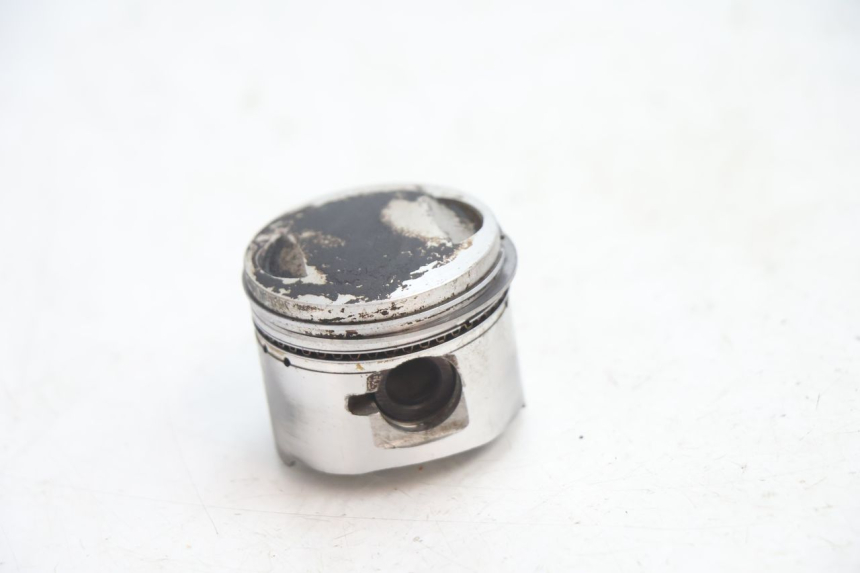photo de CYLINDER TŁOK PEUGEOT V-CLIC VCLIC 50 (2007 - 2013) - Widok z bliska