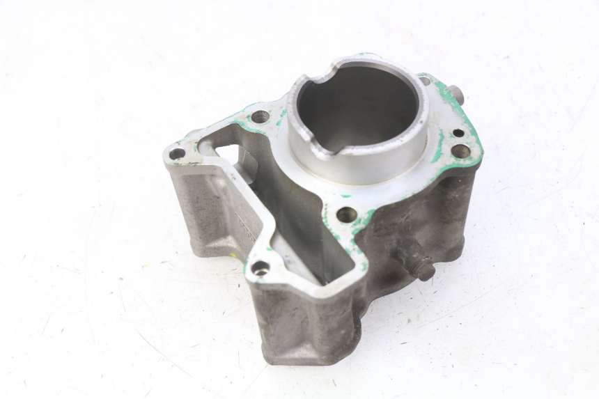 photo de CYLINDER TŁOK PIAGGIO VESPA GTS IGET ABS 125 (2017 - 2023) - Punkty mocowania