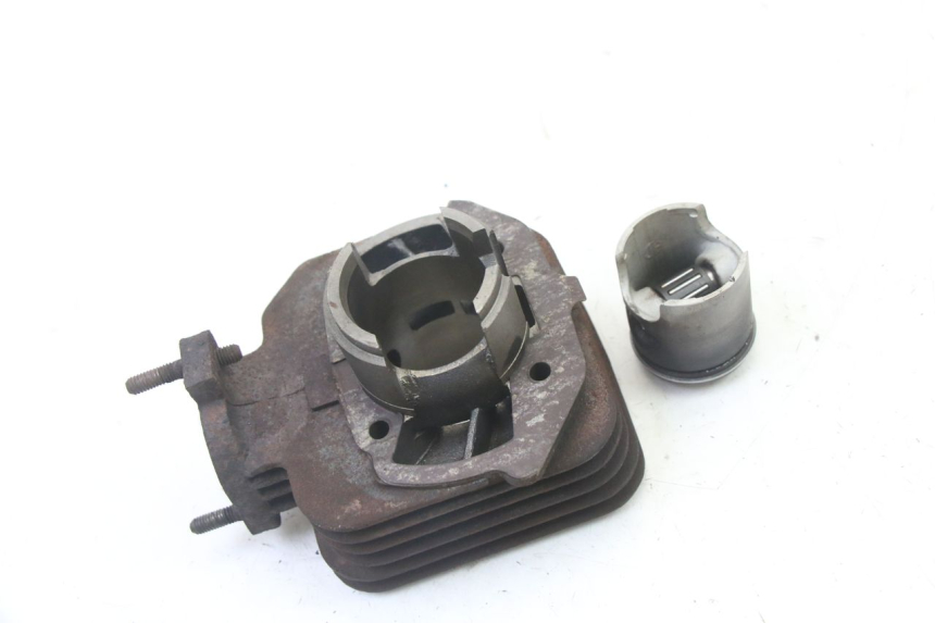 photo de CYLINDER TŁOK PEUGEOT VIVACITY NEW 2T 50 (2008 - 2017) - Inny kąt widzenia