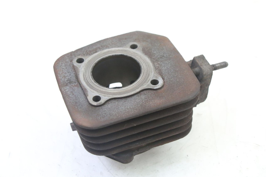 photo de CYLINDER TŁOK PEUGEOT VIVACITY NEW 2T 50 (2008 - 2017) - Punkty mocowania