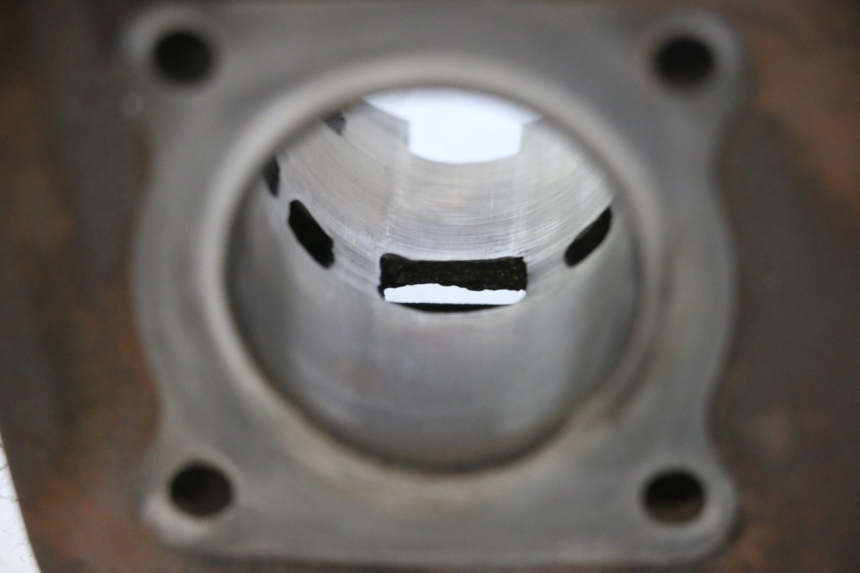 photo de CYLINDER TŁOK PEUGEOT VIVACITY NEW 2T 50 (2008 - 2017) - Część sprawdzona