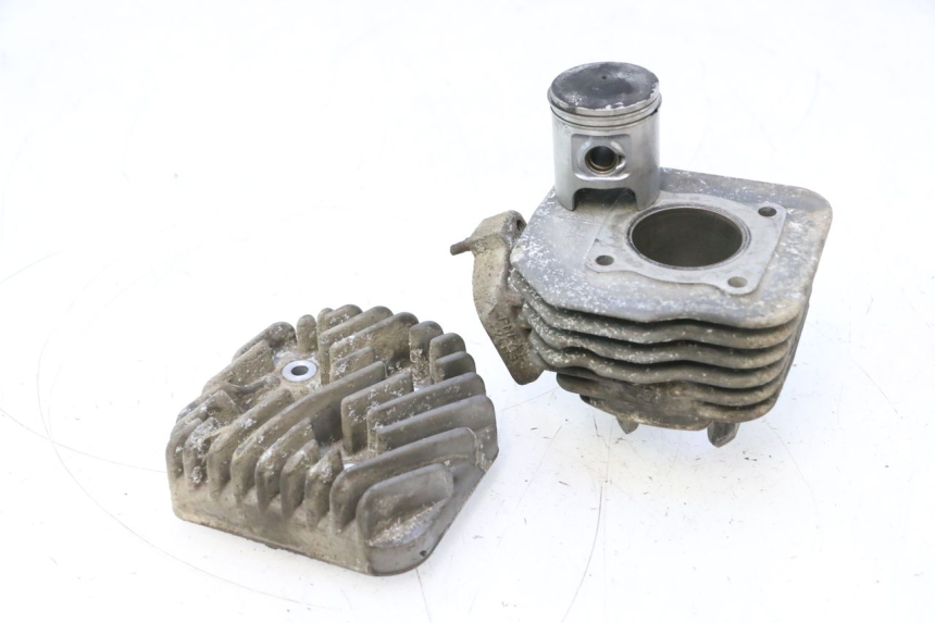 photo de CYLINDER TŁOK PEUGEOT VIVACITY 50 (1998 - 2003) - Widok główny