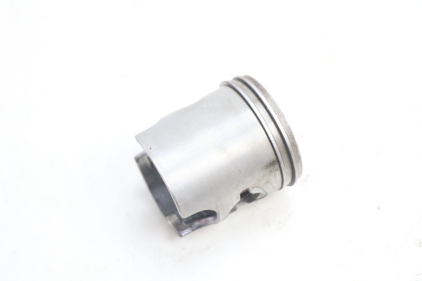 photo de CYLINDER TŁOK PEUGEOT VIVACITY 50 (2004 - 2009) - Struktura - zbliżenie