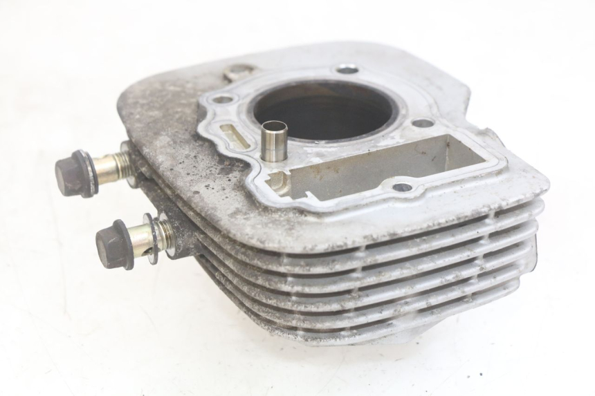 photo de CYLINDER TŁOK DAELIM VJ ROADWIN FI 125 (2008 - 2017) - Zbliżenie komponentów