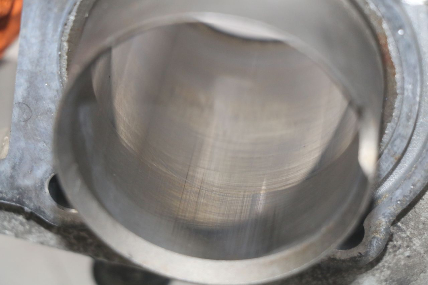 photo de CYLINDER TŁOK DAELIM VJ ROADWIN FI 125 (2008 - 2017) - Zoom stanu zużycia