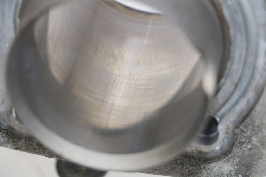 photo de CYLINDER TŁOK DAELIM VJ ROADWIN FI 125 (2008 - 2017) - Inny kąt widzenia