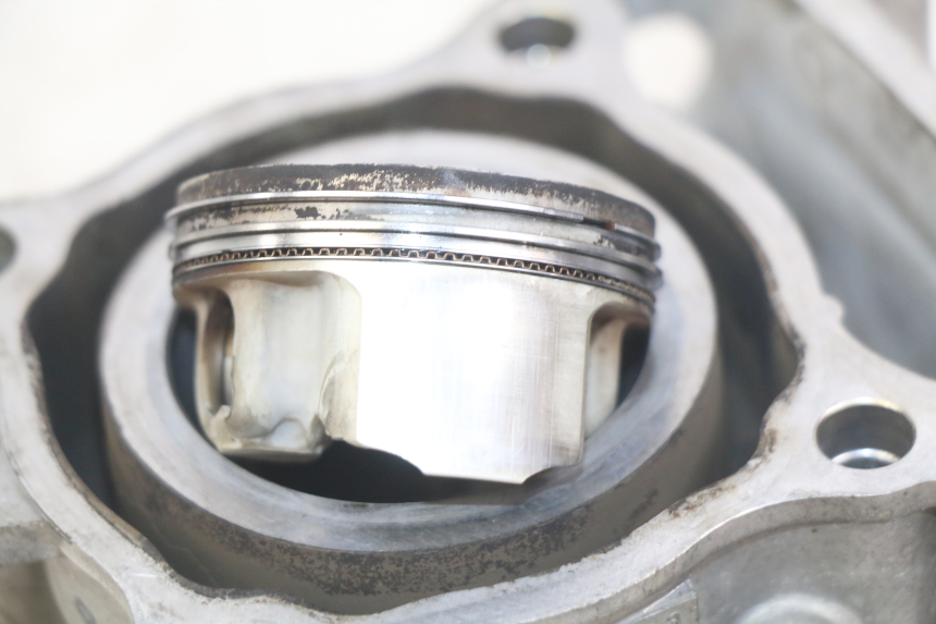 photo de CYLINDER TŁOK YAMAHA XMAX X-MAX 125 (2006 - 2009) - Zoom stanu zużycia