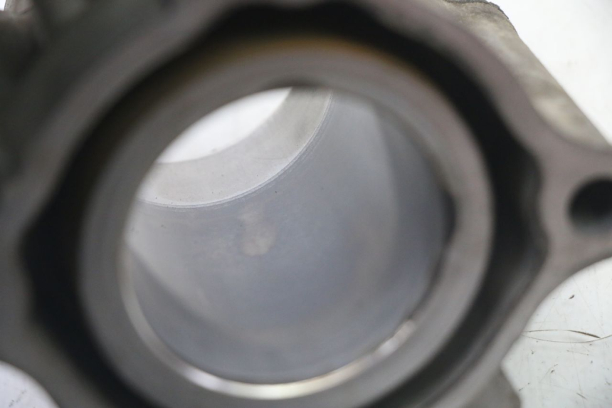photo de CYLINDER TŁOK YAMAHA X-MAX XMAX 125 (2010 - 2013) - Zbliżenie komponentów