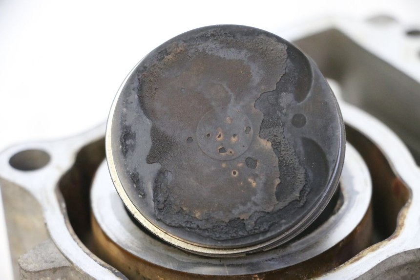 photo de CYLINDER TŁOK YAMAHA X-MAX XMAX 125 (2010 - 2013) - Widok z bliska