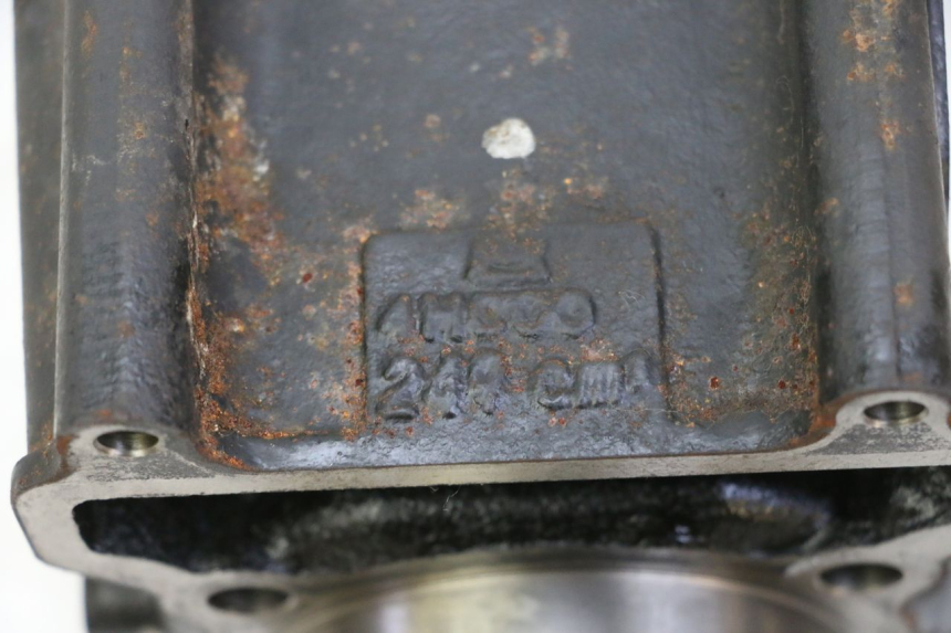 photo de CYLINDER TŁOK YAMAHA X-MAX XMAX 250 (2006 - 2009) - Szczegóły charakterystyczne