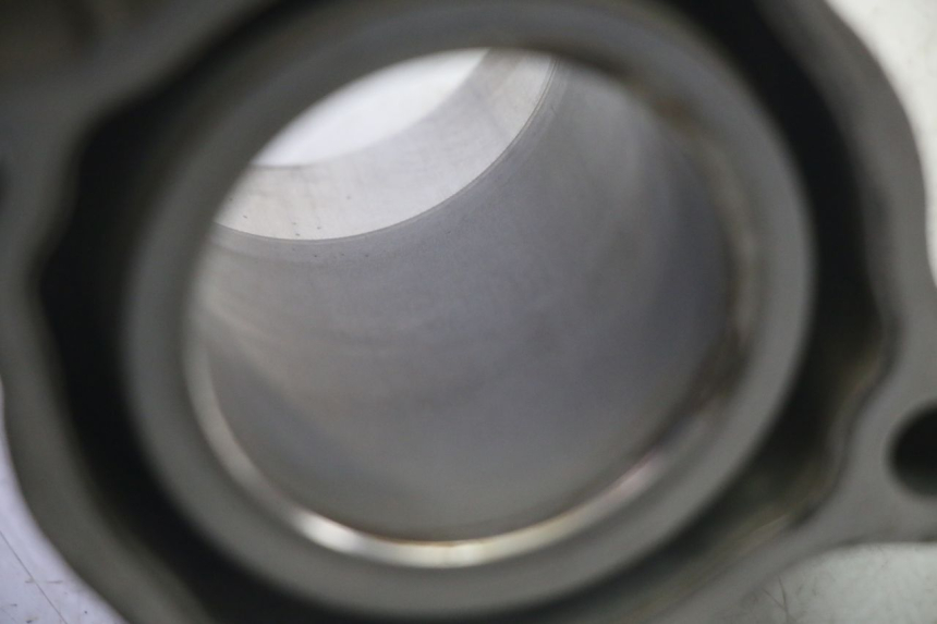 photo de CYLINDER TŁOK YAMAHA X-MAX XMAX 125 (2010 - 2013) - Szczegóły charakterystyczne