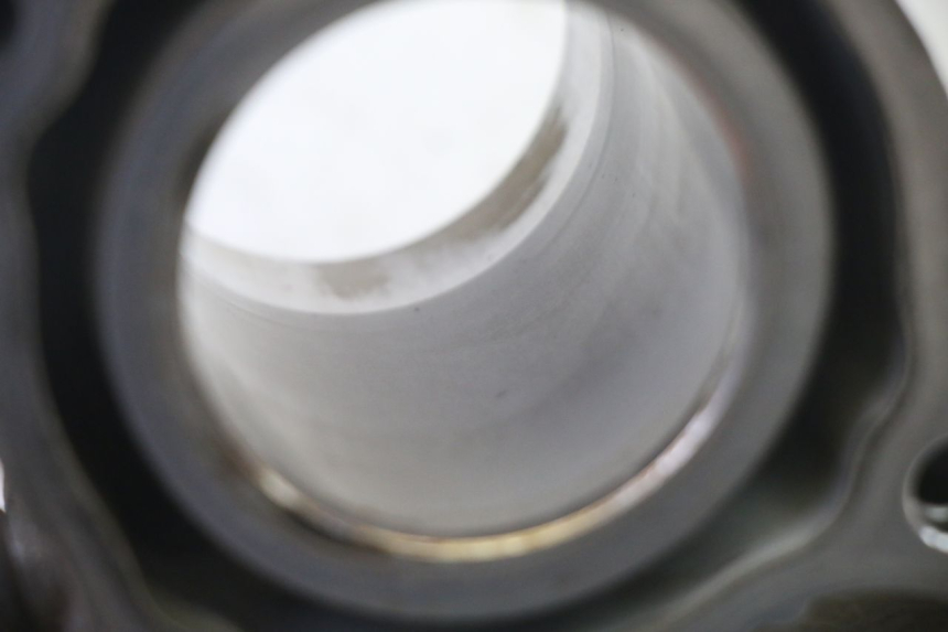 photo de CYLINDER TŁOK YAMAHA X-MAX XMAX 125 (2010 - 2013) - Widok z bliska