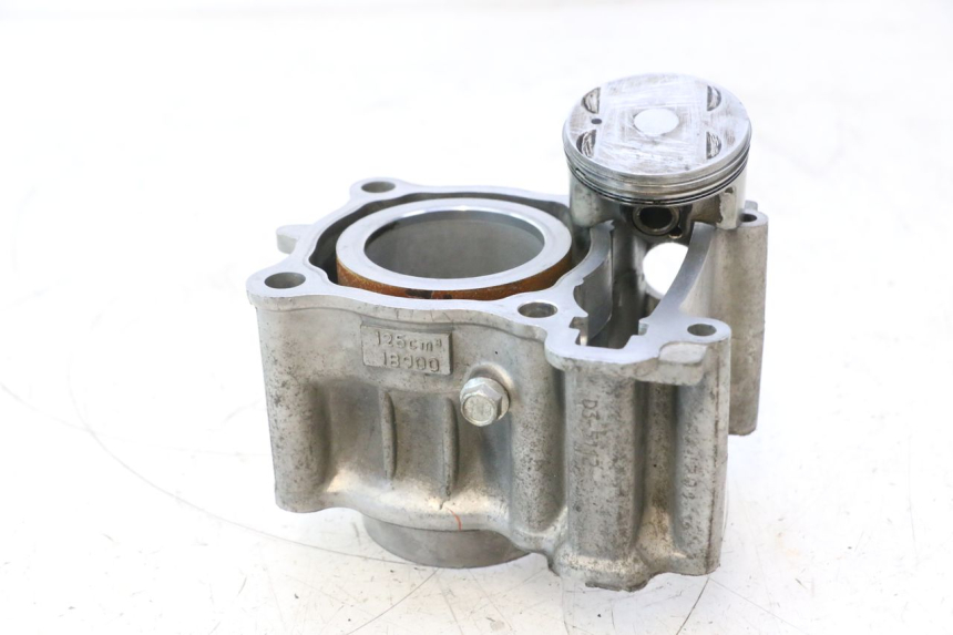 photo de CYLINDER TŁOK YAMAHA X-MAX XMAX 125 (2010 - 2013) - Widok główny