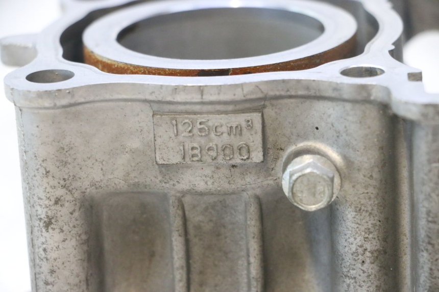 photo de CYLINDER TŁOK YAMAHA X-MAX XMAX 125 (2010 - 2013) - Szczegóły charakterystyczne
