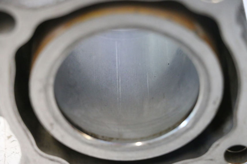 photo de CYLINDER TŁOK YAMAHA X-MAX XMAX 125 (2010 - 2013) - Inny kąt widzenia